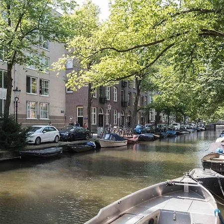 Heritage Canal House Suites