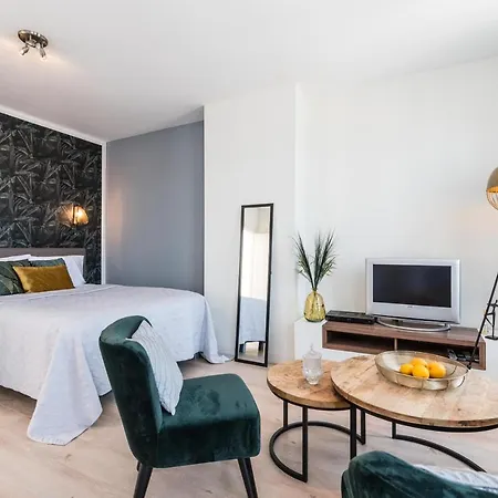 Couette-café Heritage Canal House Suites *